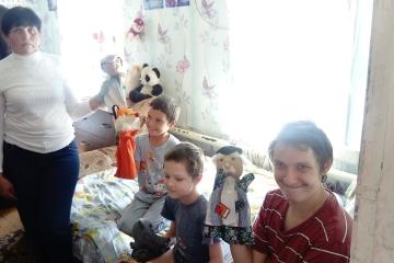 Сказка в дом стучится