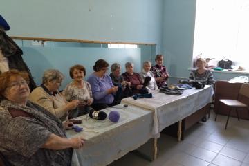 �������